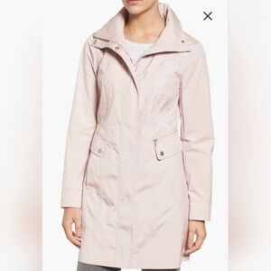 Cole Haan Back Bow Packable Hooded Raincoat | M | Pink